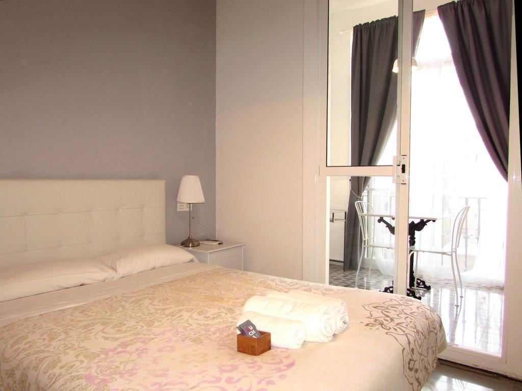 Pensio Cerdanya, Barcelona